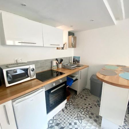Charmante Maison Au Coeur De ヴィレルヴィル エクステリア 写真
